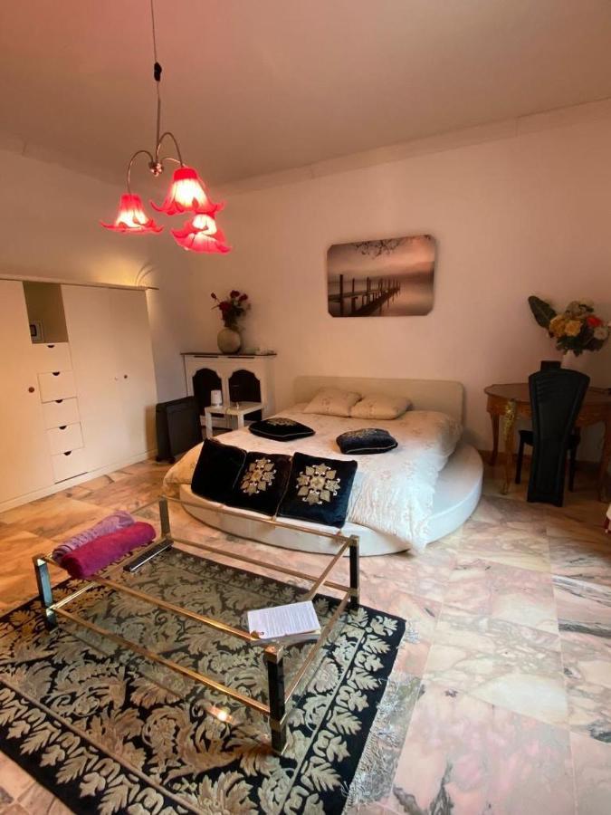 Bed and Breakfast La Demeure D'Iris Bougival Exteriér fotografie